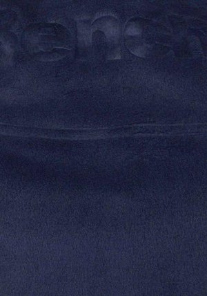1r Флисовая куртка, синяя BENCH Удлиненная флисовая кофта от Bench! Высокий воротник. на молнии. Подчеркивающая фигуру форма и удлиненная спинка. Боковые карманы на молнии. Флисовый материал сохраняет