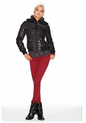 1r Куртка, черная Material Girl Молодежный дерзкий образ для холодного времени года. Модная куртка с отстегивающимся капюшоном от MATERIAL GIRL, бренда Мадонны и ее дочери Лолы. Стеганная куртка на ут