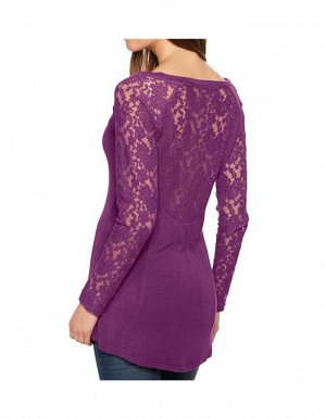 1r Блузка, малиновая Linea Tesini Экстравагантно и неотразимо. Женственная трикотажная блузка с модной кружевной вставкой сзади, на декольте и длинных рукавах. Удлиненная форма, слегка длиннее сзади, 