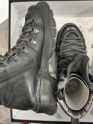 Продам обувь одним лотом (6 пар)
