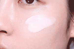 Солнцезащитный крем для лица c персиком Too Cool For School Peach Bare Sun SPF50+/PA++++, 50мл