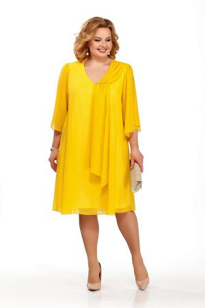 Платье Платье Pretty 805 желтое 
Состав ткани: Вискоза-20%; ПЭ-80%; 
Рост: 164 см.

Платье из двух тканей: нижнее (подкладка) из трикотажа, верхнее из шифона. Вырез горловины переда декорирован имита
