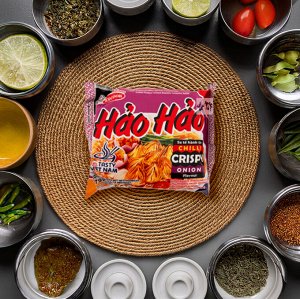 Лапша пшеничная ACECOOK НАО НАО, вкус чили и хрустящего лука 74г, (ACECOOK HAO HAO Chilli Crispy onion) Вьетнам