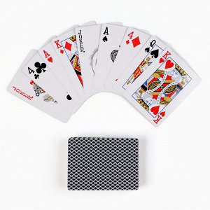 Подарочный набор 6 в 1, фляжка 8 oz, рюмка, воронка, кубики 5 шт., карты, шахматы, 18x24 см