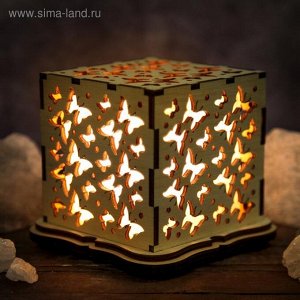 Светильник соляной "Бабочки", куб, цельный кристалл, деревянный декор
