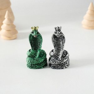 Фигурка полистоун «Королевская кобра», 3x2.5x6 см, МИКС