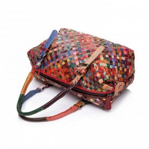 Romina Женская сумка-чемоданчик из 100% натуральной кожи
 Размер сумки: длина – 31 см, высота – 21 см, ширина – 14 см.
 В сумке две кожаные ручки высотой 15 см. Ручки крепятся на пряжках.
 Удобная и п