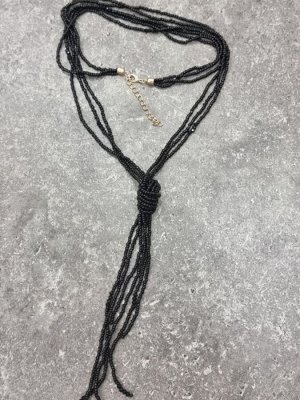 Колье из бисера цвет черный,