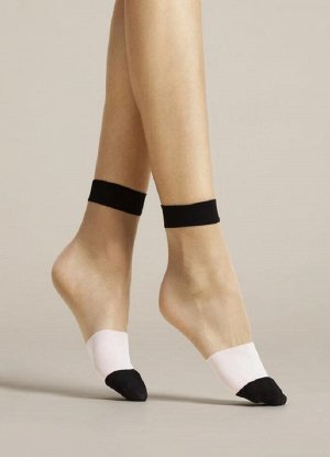 Носки Узорчатые прозрачные носки с безнапорной лентой и дополнительным усиленным носком. 60% полиамид, 5% эластан, 35% полипропилен