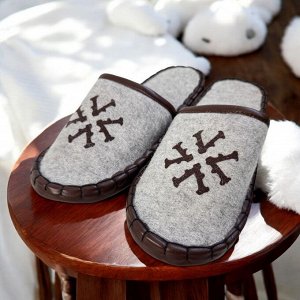 Тапочки войлочные  размер 43, без пятки, подошва замша Naigalmaa, серый, рисунок в ассортименте, Монголия
