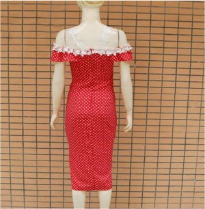Платье Платье, материал: Полиэфирное волокно (полиэстер). Размер: (бюст, длина см) S (76, 110), M (80, 111), L (84, 112), XL (88, 113).