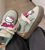 Кроссовки женские