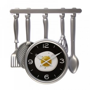 Часы настенные, серия: Кухня, Кухонная утварьна циферблате яичница, серебро, 32х34 см