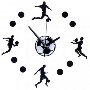 Часы-наклейка. серия: Люди. "Время футбола". чёрные. 11х4х16 см