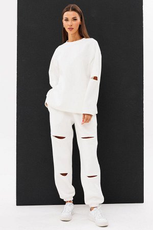 Костюм Костюм Kivviwear 4223422401 экрю 
Состав: ПЭ-26%; Хлопок-70%; Эластан-4%;
Сезон: Осень-Зима

Представляем вам уникальный спортивный костюм, который сочетает в себе стиль и комфорт. Брюки свобо