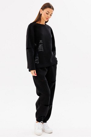 Костюм Костюм Kivviwear 4223422404 черный 
Состав: ПЭ-26%; Хлопок-70%; Эластан-4%;
Сезон: Осень-Зима

Представляем вам уникальный спортивный костюм, который сочетает в себе стиль и комфорт. Брюки сво