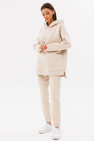 Костюм Костюм Kivviwear 4057405625 кремовый 
Состав: ПЭ-26%; Хлопок-70%; Эластан-4%;
Сезон: Осень-Зима
Рост: 170

Костюм ОВЕРСАЙСЗ, утепленный на флисе. Худи Oversize модели 4057 с капюшоном на подкл