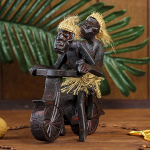 Сувенир дерево "Аборигены парочка на мотоцикле" 20х20х10 см