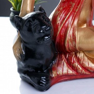Фигура "Клеопатра с пантерой сидя большая" бронза/красный 21х39х51см