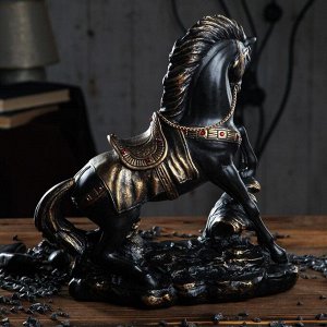 Сувенир "Грациозный конь". чёрный. 37 см