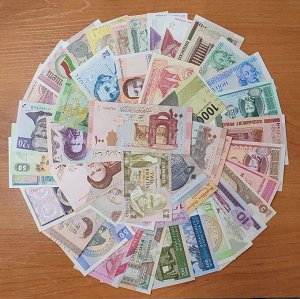 Набор банкнот Мира 30 штук без повторов UNC