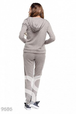 Бежевый шерстяной спортивный костюм с люрексом с кофтой-кенгуру и брюками