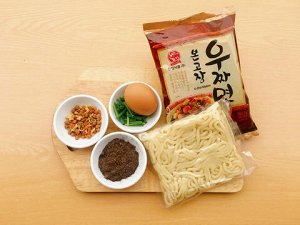 Удон с соусом чаджан "U-Zha Myeon (Jjajang Myeon)" 200,5г