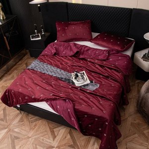 Велюровое покрывало  Grande 240*260 и две наволочки 50-70