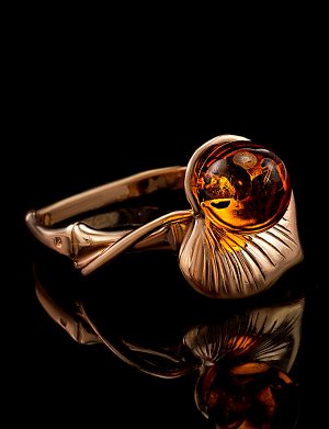 Изящное золотое кольцо «Калина» с цельным коньячным янтарём, 806207100