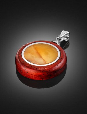 Эффектный круглый кулон из натурального балтийского янтаря и дерева «Индонезия»