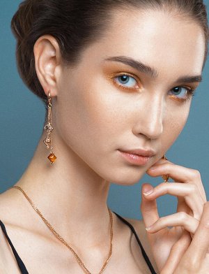 Красивые серьги «Касабланка» с янтарём двух цветов