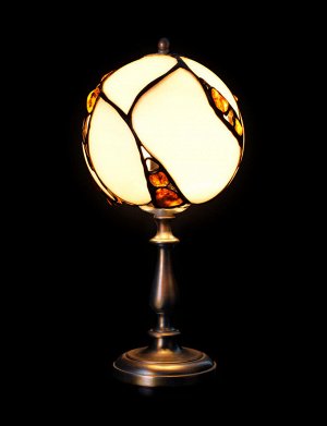 Очаровательная настольная лампа, украшенная натуральным янтарём, 905305314