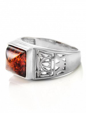 Серебряный перстень со вставкой из янтаря коньячного цвета «Цезарь», 706301049
