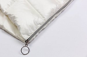 Пальто Красивый пуховик с мехом – отличный вариант на зимний период. Он комфортный, легкий, не продуваемый, сочетается с любой одеждой и обувью. Одним словом – такой вид одежды никогда не выходит из м