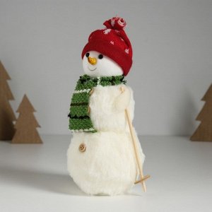 Фигурка текстиль «Снеговик в зелёном шарфике, с палками», 12*9*20 см