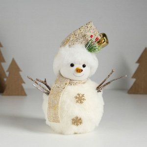 Фигурка текстиль «Снеговик меховой с веточкой на шапке», 9.5x9.5x16 см