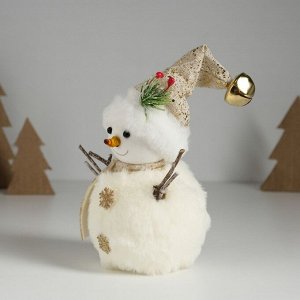 Фигурка текстиль «Снеговик меховой с веточкой на шапке», 9.5x9.5x16 см