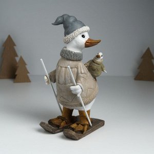 Фигурка полистоун «Гусь на лыжах, с гусёнком на спине», серо-бежевый, 9.5x13.5x23.5 см