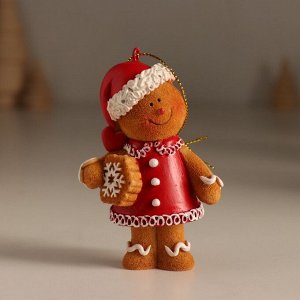 Фигурка-подвеска полистоун «Имбирный снеговик в новогоднем наряде», ёлочная игрушка, 5.5*4*8.5 см, МИКС