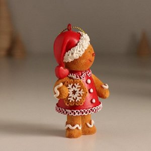 Фигурка-подвеска полистоун «Имбирный снеговик в новогоднем наряде», ёлочная игрушка, 5.5*4*8.5 см, МИКС