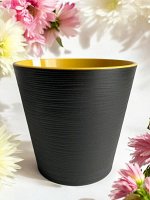Горшок для цветов (с вкладкой) КОНУС ЧЕРНЫЙ, 2,3л d17 пластиковый