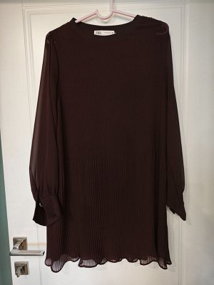 Платье Zara плиссированное