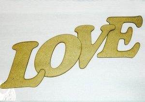 Надпись (дерево) Love