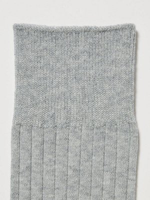 UNIQLO - однотонные носки из хлопка SUPIMA в рубчик - 56 OLIVE