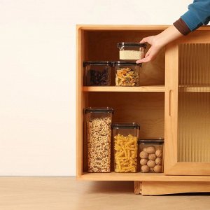 Банка для сыпучих 1350мл пластиковая Черная крышка