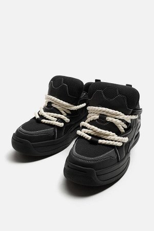 Обувь ЦВЕТ как на первом фото КРОССОВКИ ДЛЯ СКЕЙТА СО ШНУРАМИ (SKATE-SNEAKER MIT KORDELN) Кроссовки в скейтерском стиле. Верх выполнен из различных деталей и материалов. Стеганый клапан. Кожаные шнурк