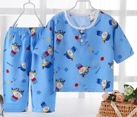 Пижама: футболка + шорты