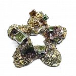 Пирамиды, Яблоки, Сердца, Кубы из камня