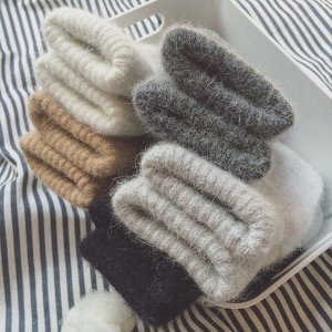 Варежки женские