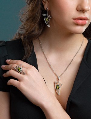 Стильные серебряные серьги с вставками из зеленого янтаря «Парус», 5065207168
